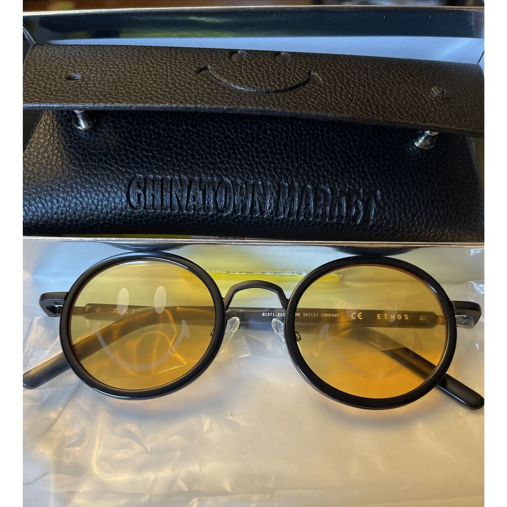 Akila + Chinatown Market Smiley Face Yellow Glasses